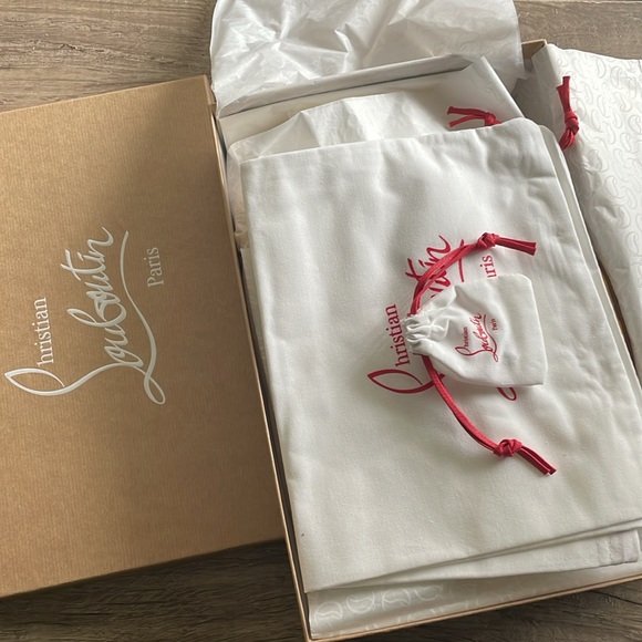 CHRISTIAN LOUBOUTIN JUST NOTHING CLEAR SLIDE MULE SANDALS YELLOW SIZE 38.5 NWT - Picture 7 of 7